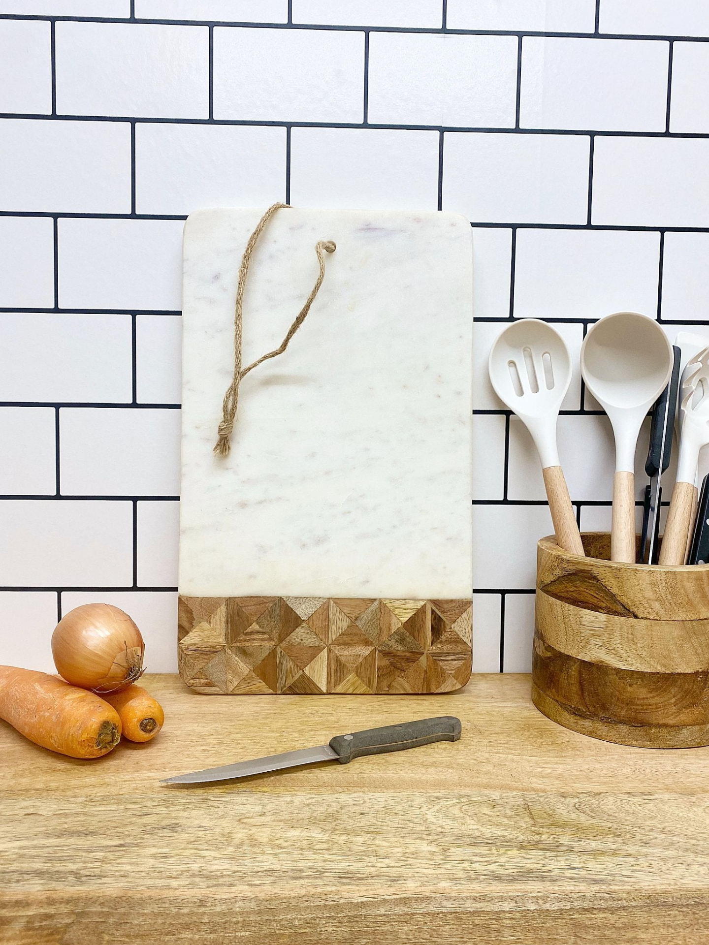 Marble and Wood Patterned Chopping Board